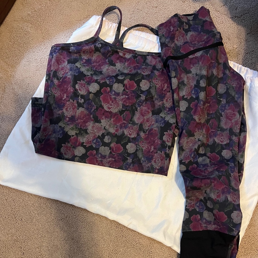 Strut This leggings  and matching tank.